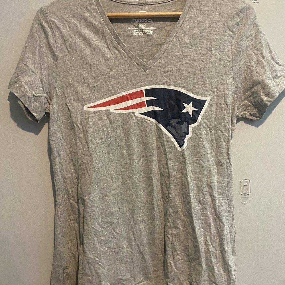 Fanatics Gray New England Patriots V-Neck Tee with Logo